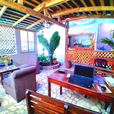 Hotel Rosalila Copán Buitenkant foto
